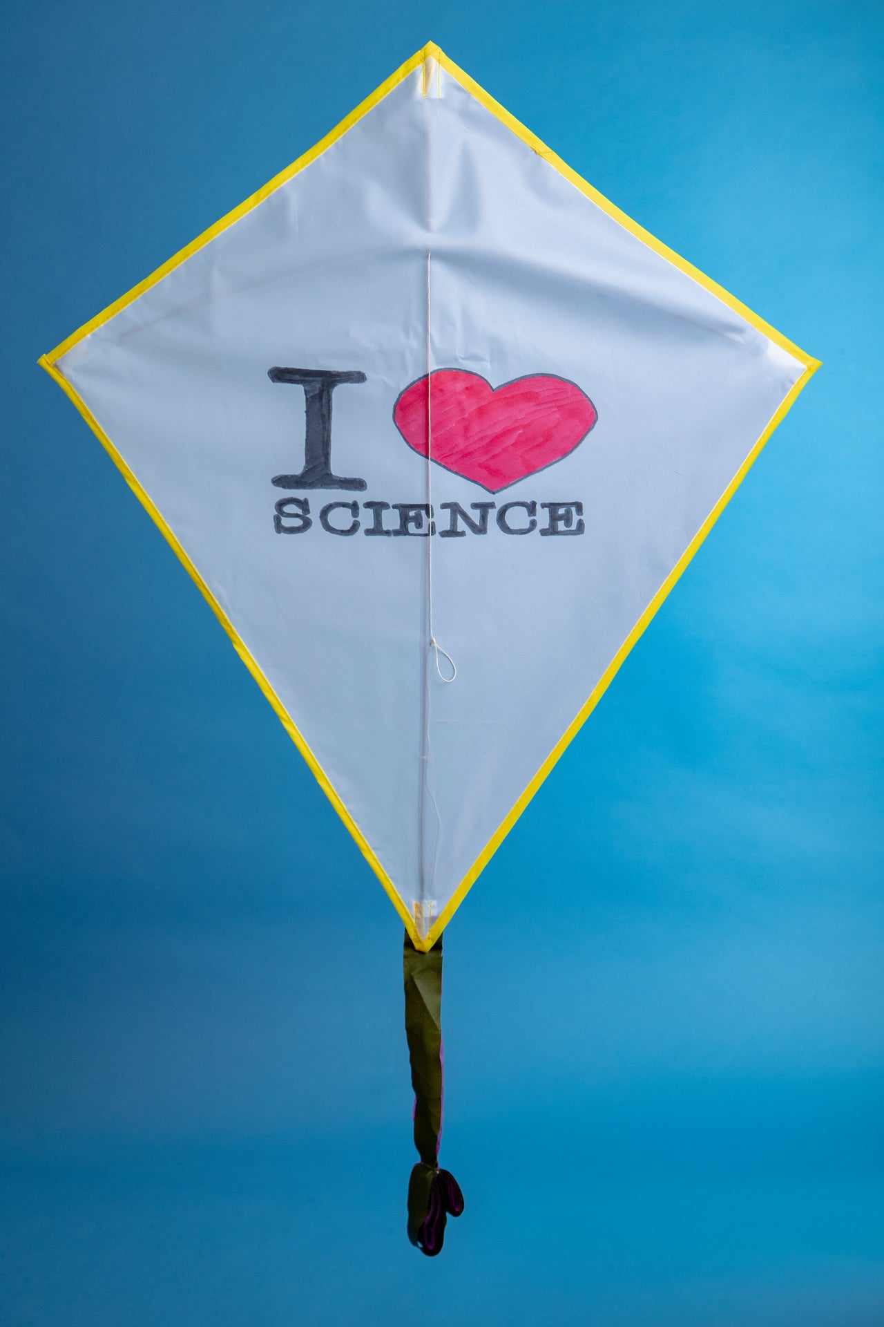 Buy your STEM kite kit click on image